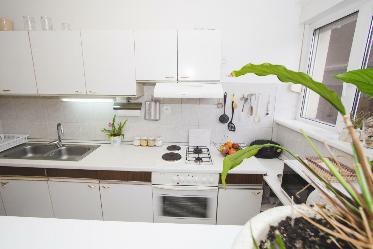 Apartment Ema Шибеник Екстер'єр фото